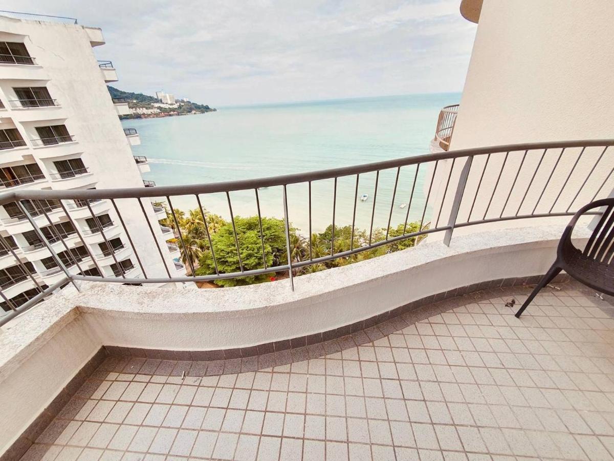 Seaview Deluxe Studio Couples Room S Танджунг-Бунга Экстерьер фото
