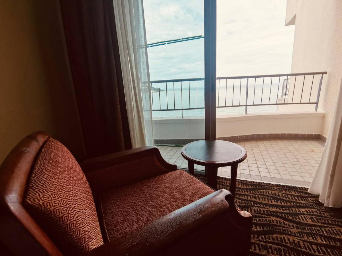 Seaview Deluxe Studio Couples Room S Танджунг-Бунга Экстерьер фото