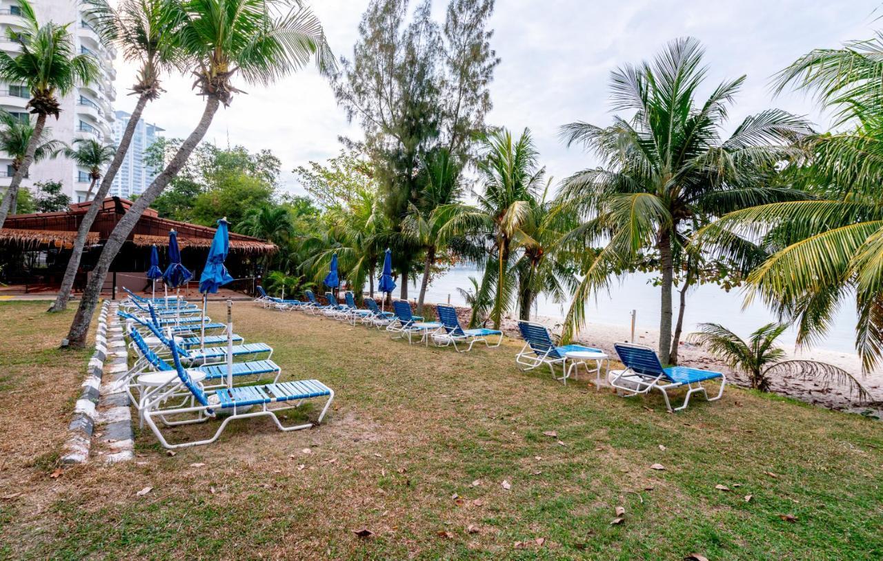 Seaview Deluxe Studio Couples Room S Танджунг-Бунга Экстерьер фото