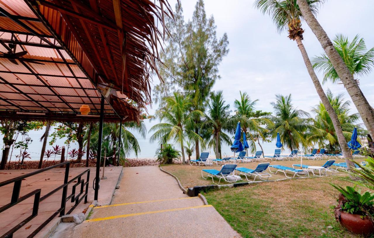 Seaview Deluxe Studio Couples Room S Танджунг-Бунга Экстерьер фото