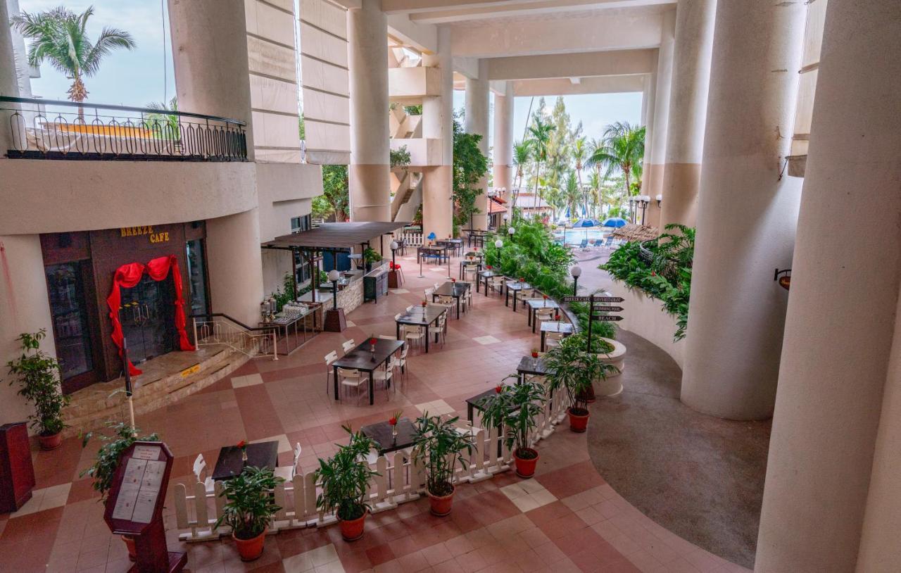 Seaview Deluxe Studio Couples Room S Танджунг-Бунга Экстерьер фото