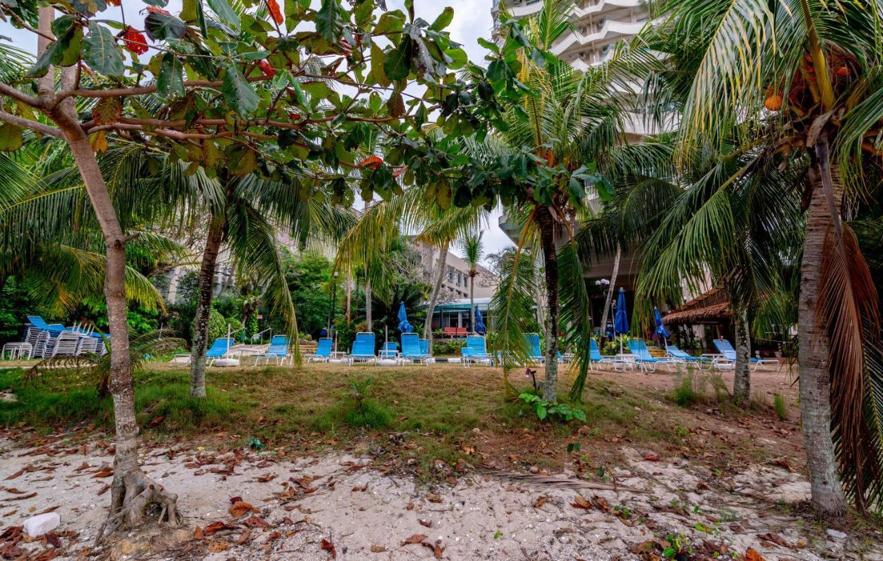 Seaview Deluxe Studio Couples Room S Танджунг-Бунга Экстерьер фото